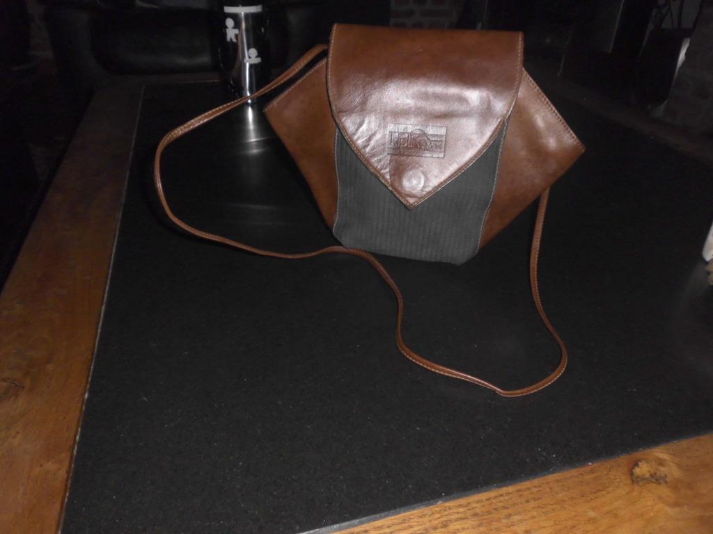 Heel mooie Kipling schouder/heuptas/crossbody in heel goede, Handtassen en Accessoires, Tassen | Damestassen, Ophalen of Verzenden