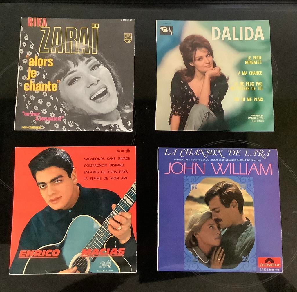 1 lot de 4 disques 45 tours différents, Enlèvement ou Envoi, Utilisé