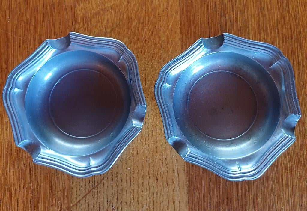 2 tinnen asbakken  15€ stuks of samen 25€, Antiek en Kunst, Ophalen