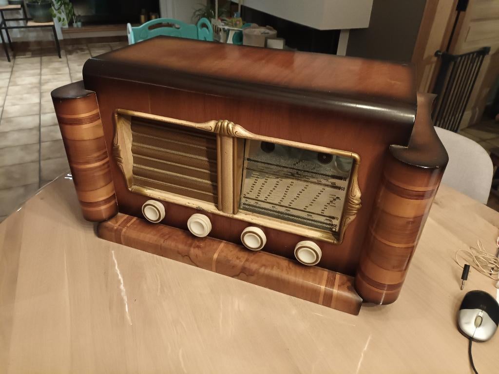 Antieke radio, Fedha 202 uit 1952, Ophalen