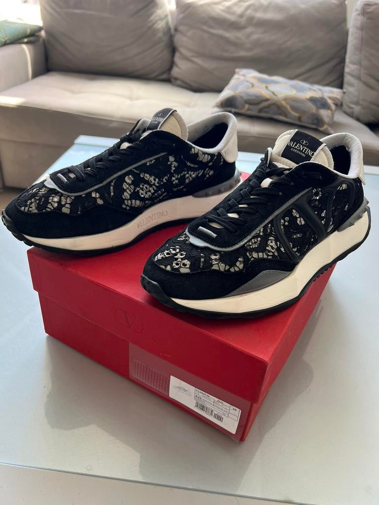 Sneakers Valentino authentique, Comme neuf