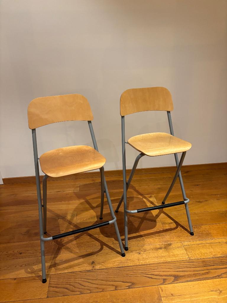 Chaises hautes - tabourets, Maison & Meubles, Avec repose-pieds, 2 tabourets, Enlèvement, Utilisé