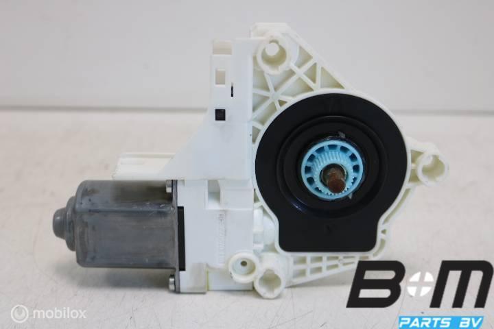 Raammotor LA Audi Q3 8U 8K0959811A, Gebruikt