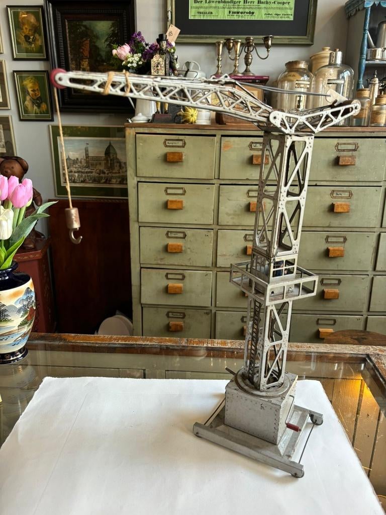 Vintage Joustra metalen speelgoedkraan, Antiquités & Art, Antiquités | Jouets, Enlèvement ou Envoi