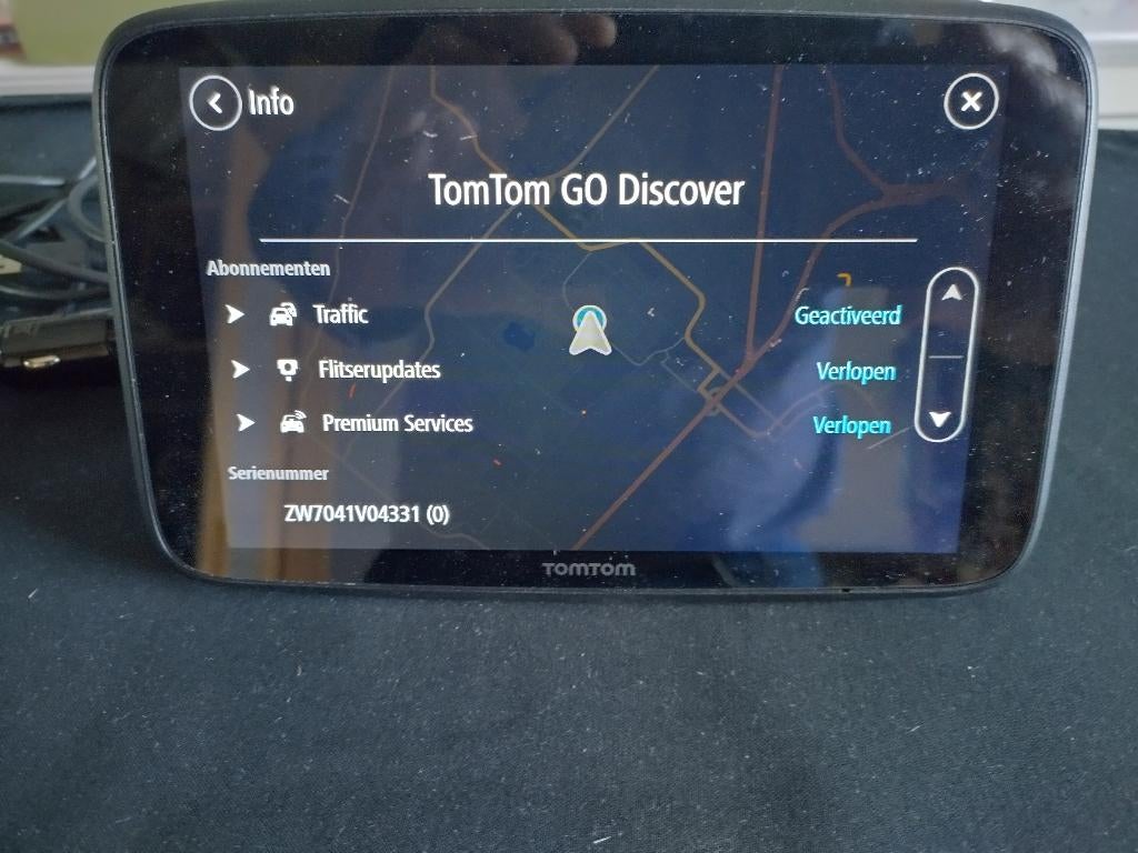Tomtom discover 7 inch wereld inclusief raamhouder snoertje, Ophalen of Verzenden, Zo goed als nieuw