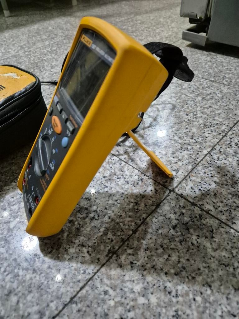 Multimètre d'isolation Fluke 1587, Bricolage & Construction, Instruments de mesure, Enlèvement, Multimètre