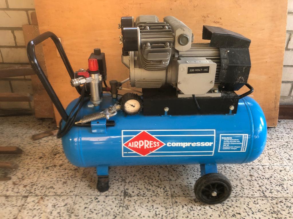 compresseur Airpress, Doe-het-zelf en Bouw, Compressors, 25 tot 100 liter, Ophalen, Gebruikt, 6 tot 10 bar