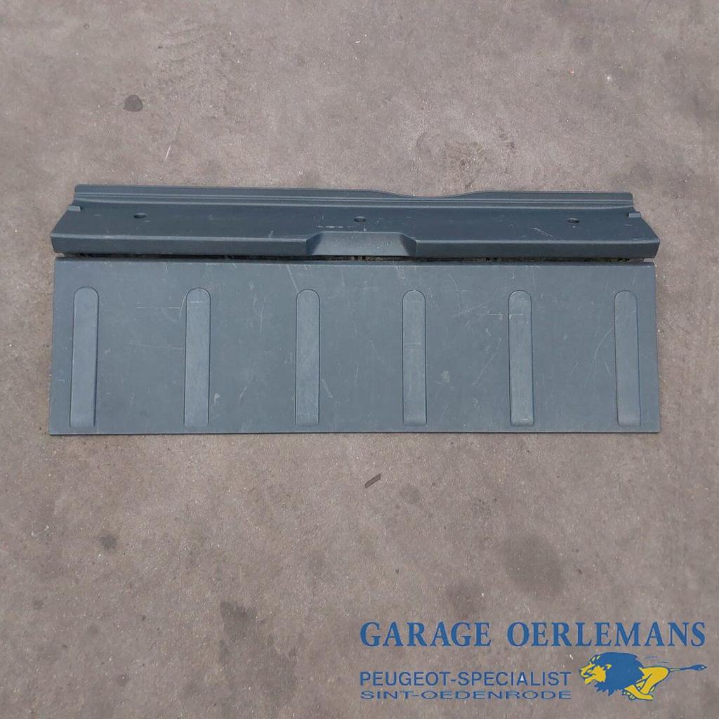 kunststof plaat kofferbak peugeot 3008, Gebruikt, -, -, Ophalen of Verzenden
