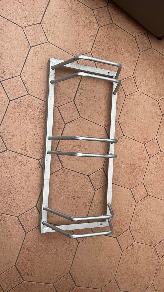 Fietsrek voor drie fietsen, Fietsen en Brommers, Fietsaccessoires | Fietsenrekken, Ophalen, Zo goed als nieuw