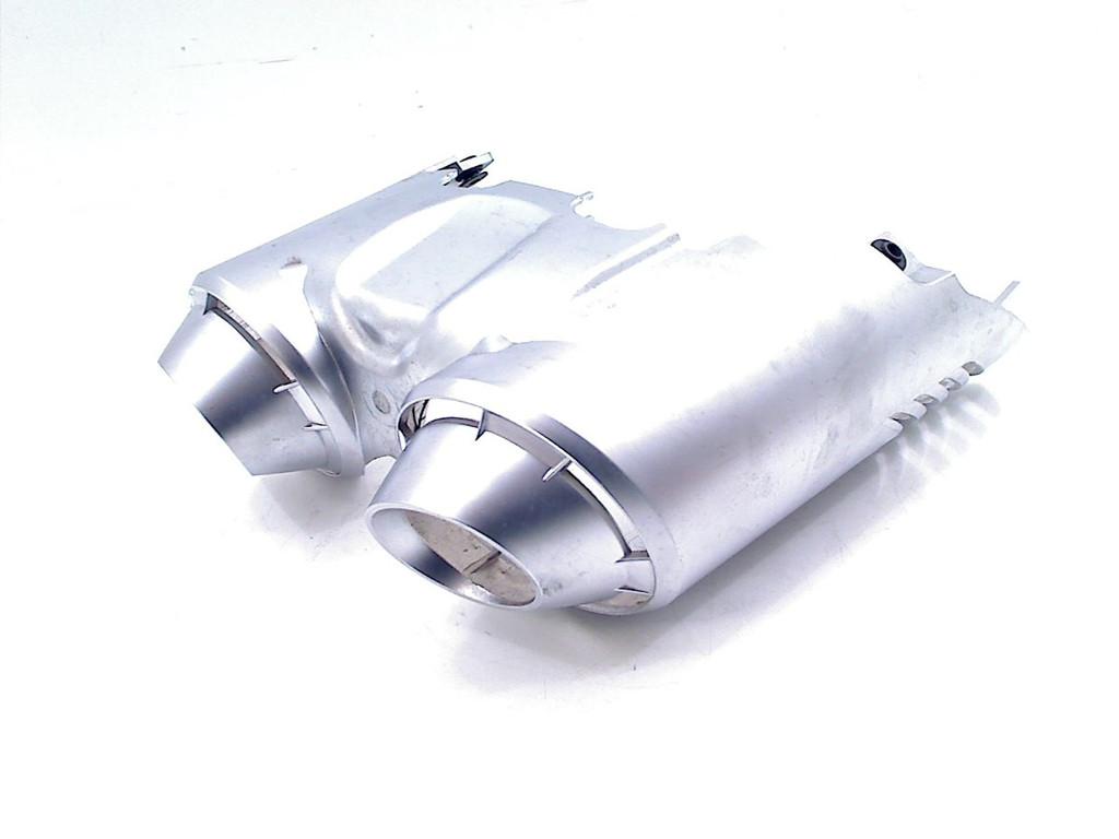 COUVERCLE D'ÉCHAPPEMENT Yamaha FZ 6 2007-2009 (FZ6 FAZER), Motos, Dhr. S. di Majo, Utilisé, Info@cama-motorparts.nl, P.J. Troelstraweg 8 8
3144 CX  MAASSLUIS, NL