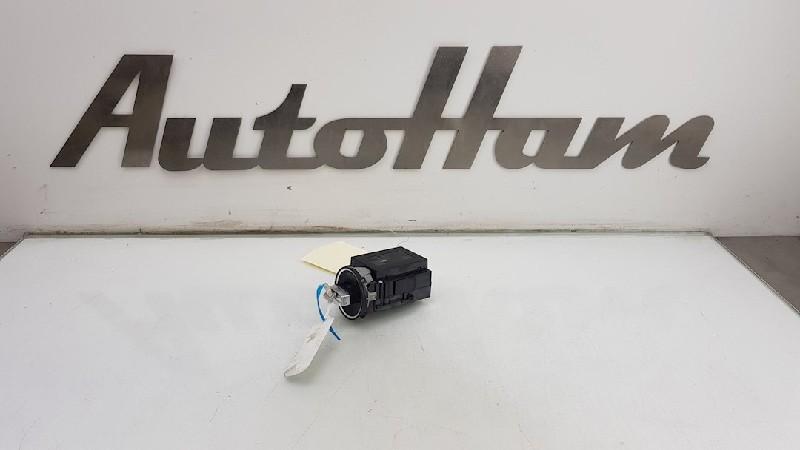 CONTACTSLOT + SLEUTEL Volkswagen Passat Variant (365), Gebruikt, Volkswagen