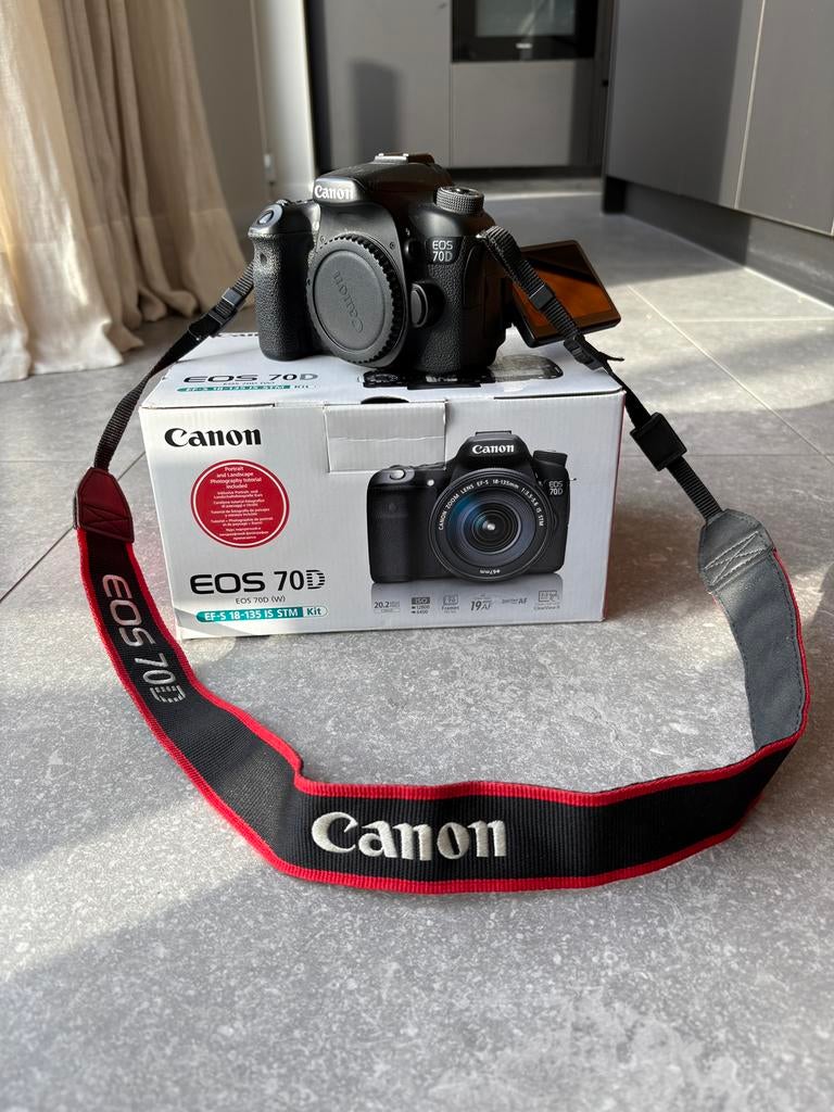 Canon EOS 70D boîtier seul – état parfait, Enlèvement, Comme neuf, Canon