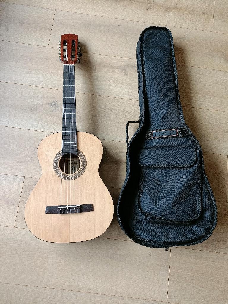 Très belle Guitare Naderman ½, Enlèvement, Comme neuf, Guitare classique ou espagnole, Avec valise