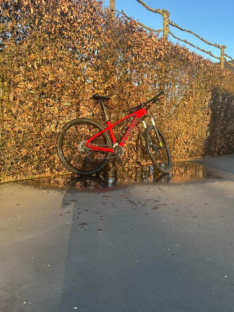 Trek marlin 6, Vélos & Vélomoteurs, Comme neuf, Enlèvement, Trek, VTT semi-rigide