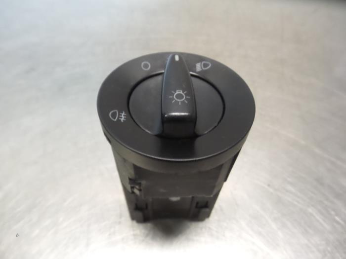 Licht Schakelaar van een Volkswagen Polo (Polo 01-), Gebruikt, -, Volkswagen, -