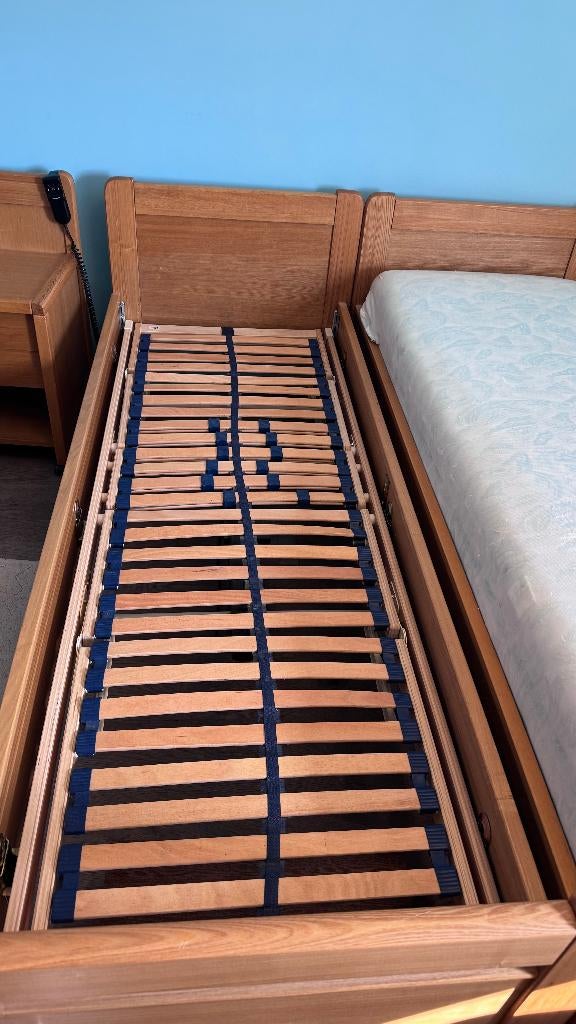 Seniorenbed - elektrisch - twee stuks, Huis en Inrichting, Slaapkamer | Bedden, Ophalen, Gebruikt, 200 cm, Eenpersoons