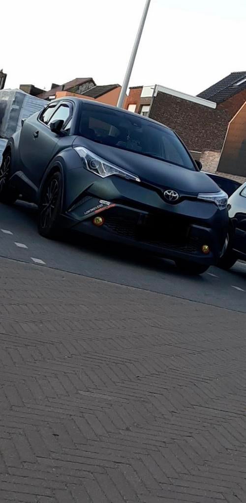 Toyota c-hr, Autos, Toyota, Cuir, Argent ou Gris, Achat, Capteur de lumière