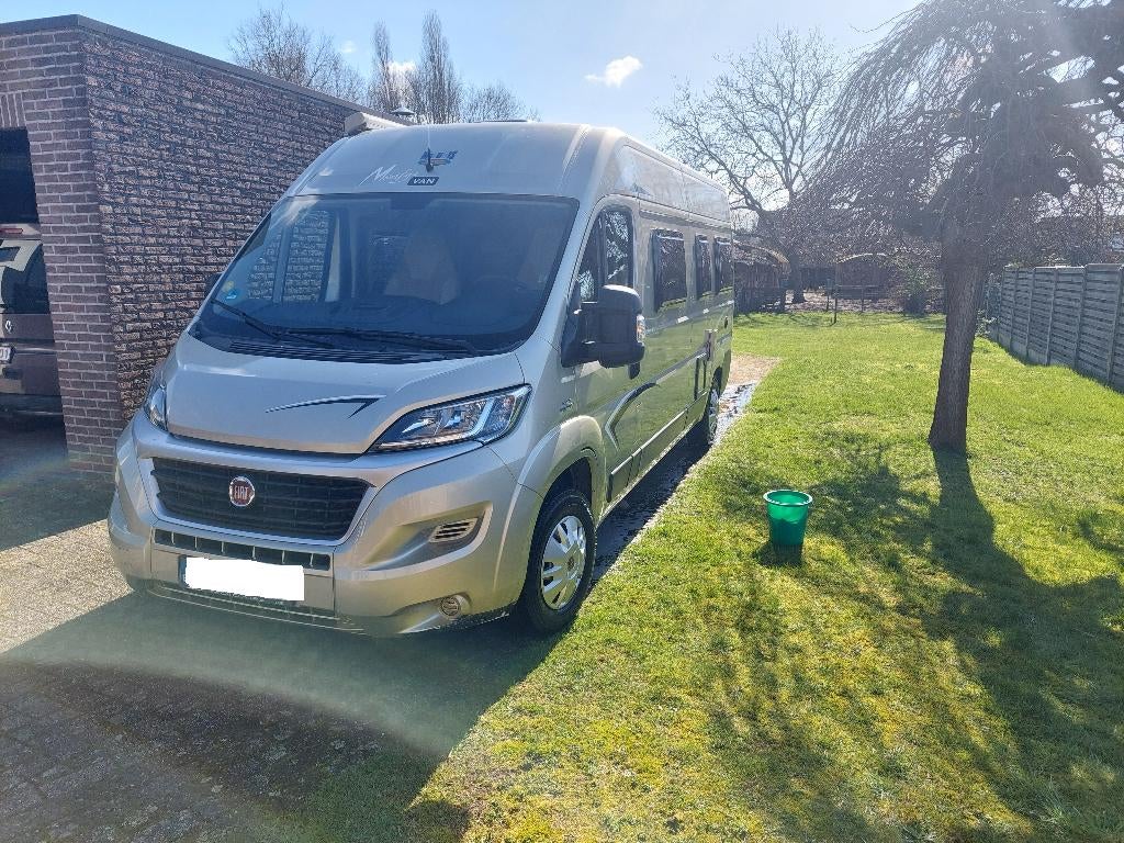 campervan Mc Louis Menfys, Siège standard, Toilette à cassette, Fiat, Boîte manuelle