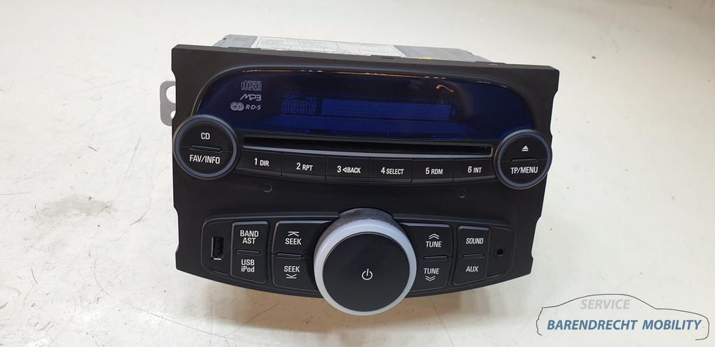 Radio CD speler Chevrolet Spark MP3 95179625 2009 / 2014, Auto-onderdelen, Elektronica en Kabels, Chevrolet, Gebruikt