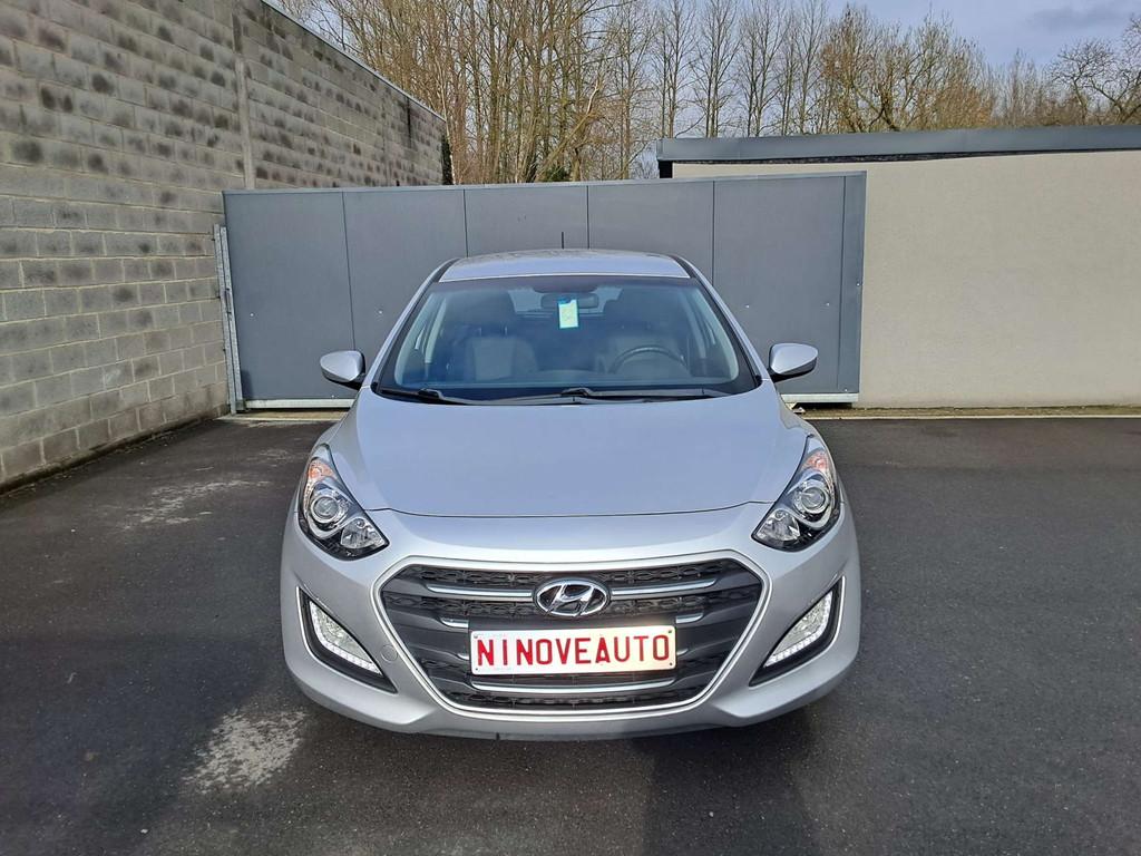 Hyundai i30 1.4 Wagon pure Airco Usb 1ste Eigenaar, Auto's, Voorwielaandrijving, Gebruikt, Euro 6, 4 cilinders