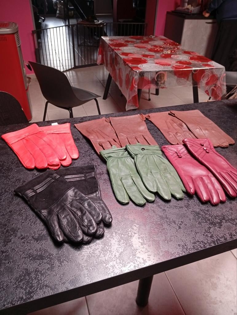 Verschillende paar leren handschoenen voor dames, Kleding | Dames, Mutsen, Sjaals en Handschoenen, Handschoenen