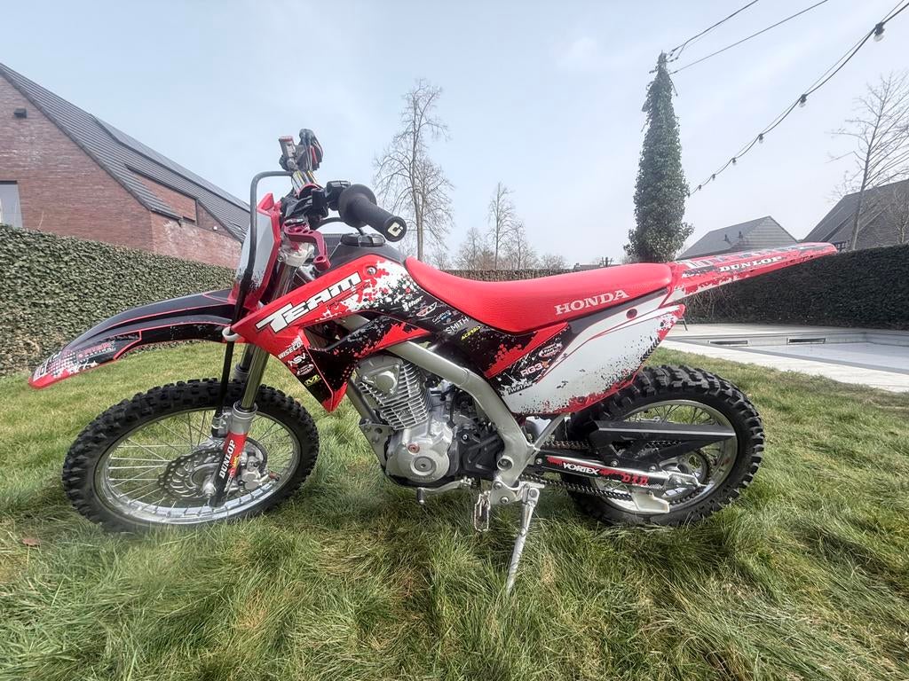 Moto tout-terrain Honda CFR 125 cc année 2022, Vélos & Vélomoteurs, Honda, 4 vitesses, 125 cm³, Comme neuf