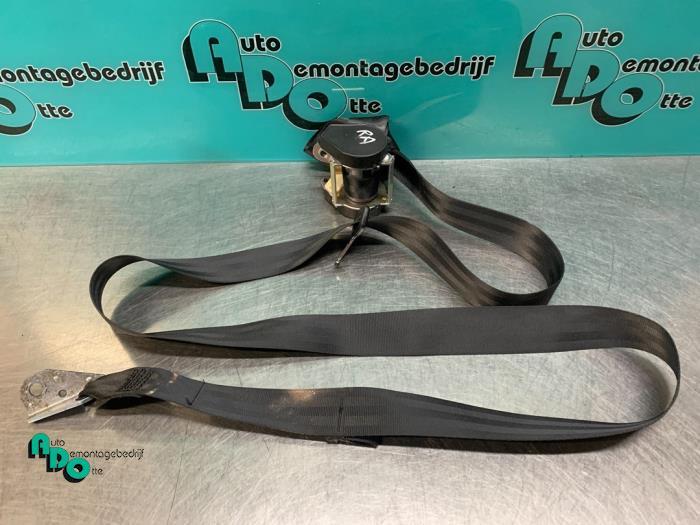 Veiligheidsgordel rechts-achter van een Volkswagen Golf (Gol, Auto-onderdelen, Interieur en Bekleding, Gebruikt, -, Volkswagen