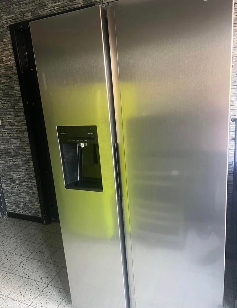 Frigo américain eau et glaçons, Electroménager, Réfrigérateurs & Frigos, Enlèvement, Comme neuf