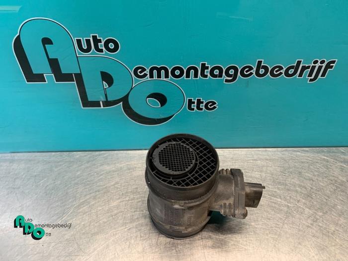 Luchtmassameter van een Opel Combo, Gebruikt, -, -, Opel