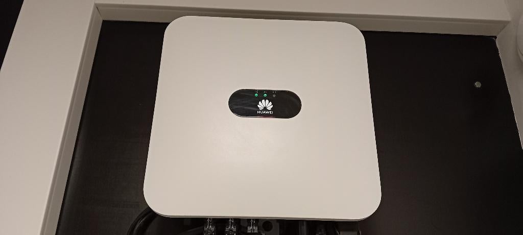 Huawei SUN2000-4.6KTL-L1 omvormer, Bricolage & Construction, Panneaux solaires & Accessoires, Enlèvement, Comme neuf, Système complet