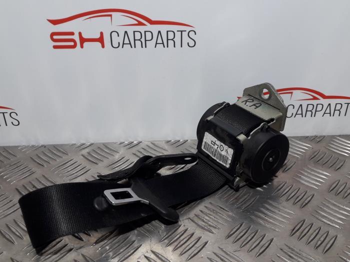 Veiligheidsgordel rechts-achter van een BMW 1-Serie, Auto-onderdelen, Gebruikt, -, -, Ophalen of Verzenden