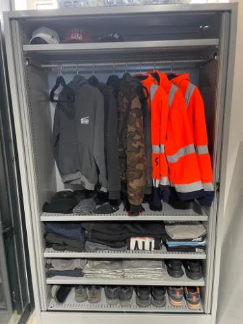 Armoire métallique professionnelle étagères et penderie, Maison & Meubles, Enlèvement ou Envoi, Comme neuf