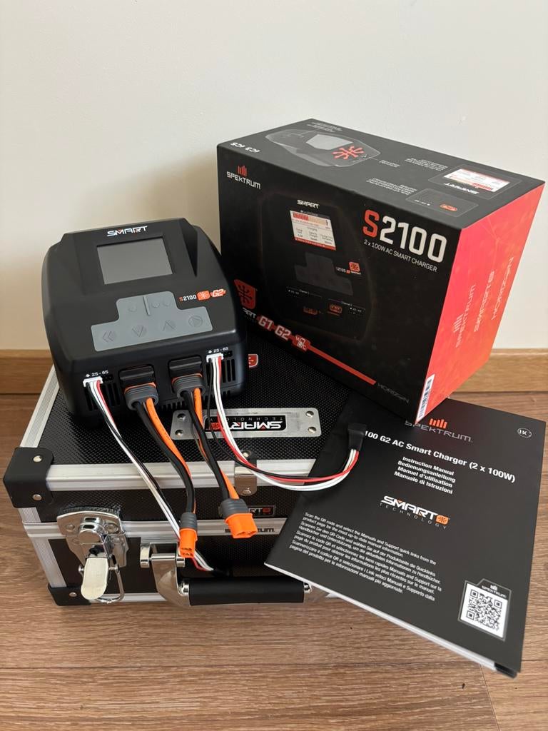 Spektrum Smart S2100 G2 AC Charger 2x100W, Hobby en Vrije tijd, Ophalen of Verzenden, Zo goed als nieuw