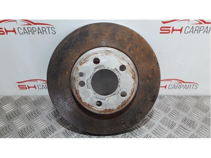 Remschijf voor van een Mercedes B-Klasse, Gebruikt, -, Ophalen of Verzenden, -