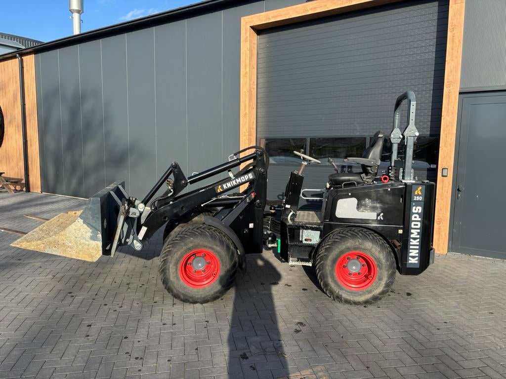 Knikmops KM250 (BJ2021) 373uur, Enlèvement, Chargeuse sur pneus ou Chouleur