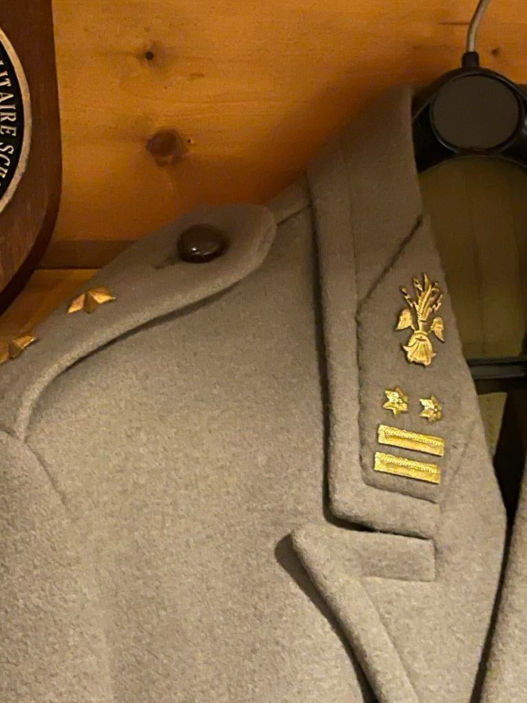 Manteau General, Collections, Enlèvement, Armée de terre