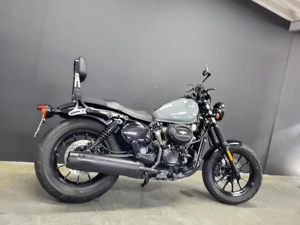 Hyosung Aquila 125 GV mini cruiser voor A1/B rijbewijs - foto 3