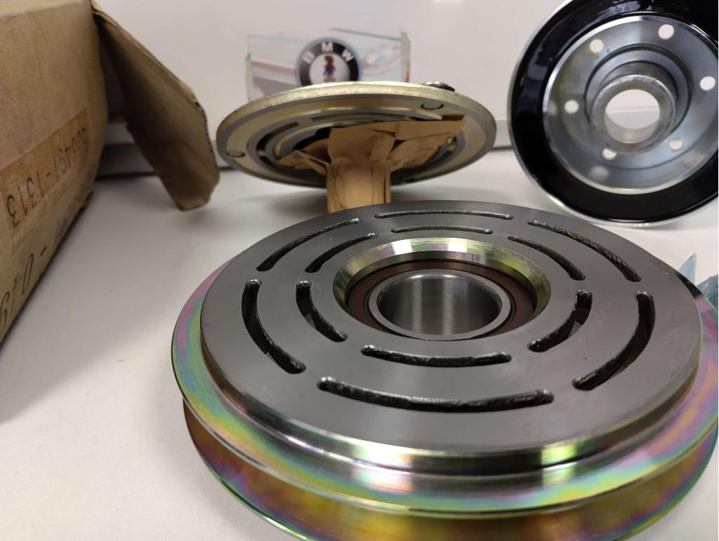 BMW E23 ,E24 /,E28 /,E30 , /E32 /E34 Magneetkoppeling airco, Auto-onderdelen, Niet ingevuld, Niet ingevuld, Nieuw, Ophalen of Verzenden