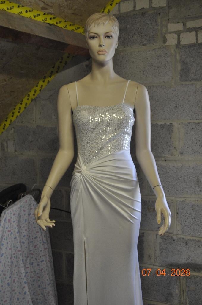 Robe de soirée ou autre, Vêtements | Femmes, Robes, Neuf, Autre, Taille 38/40 (M), Enlèvement ou Envoi