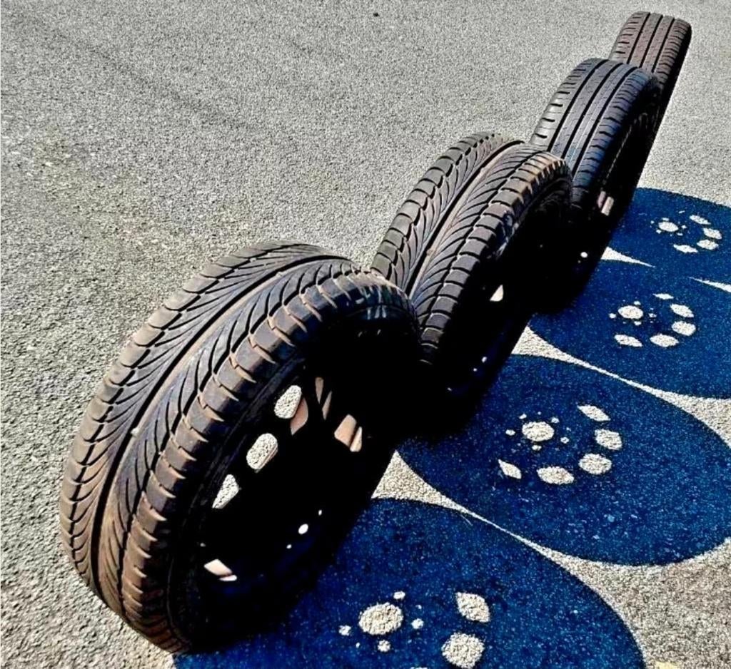 Bons pneus été 185/55-15 pour Mercedes classe A., Autos : Pièces & Accessoires, Pneus & Jantes, 15 pouces, Pneus et Jantes, Pneus été