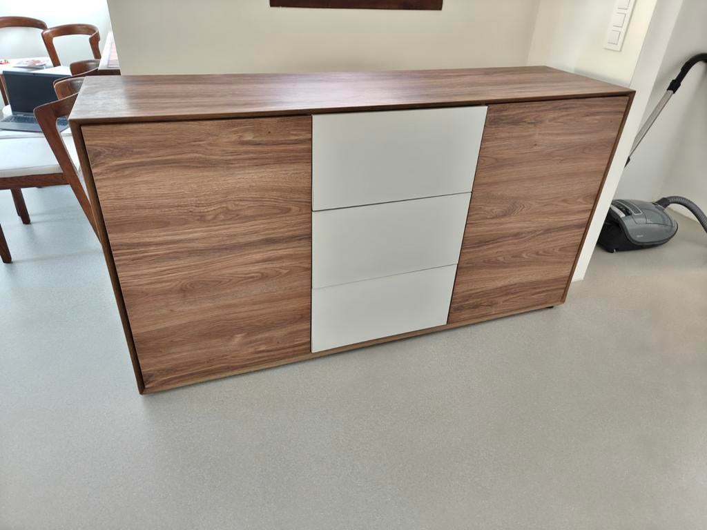 Dressoir en tafel gratis af te halen, Ophalen