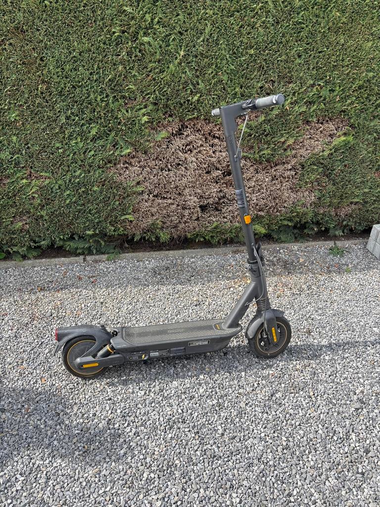 Zwarte Ninebot G2 Max goede staat, Enlèvement, Utilisé, Step électrique (E-scooter)