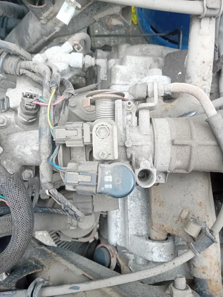 Diverses pieces pour scooter sym evo I