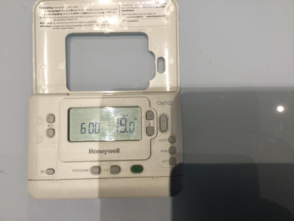 Honeywell cm702, Doe-het-zelf en Bouw, Ophalen