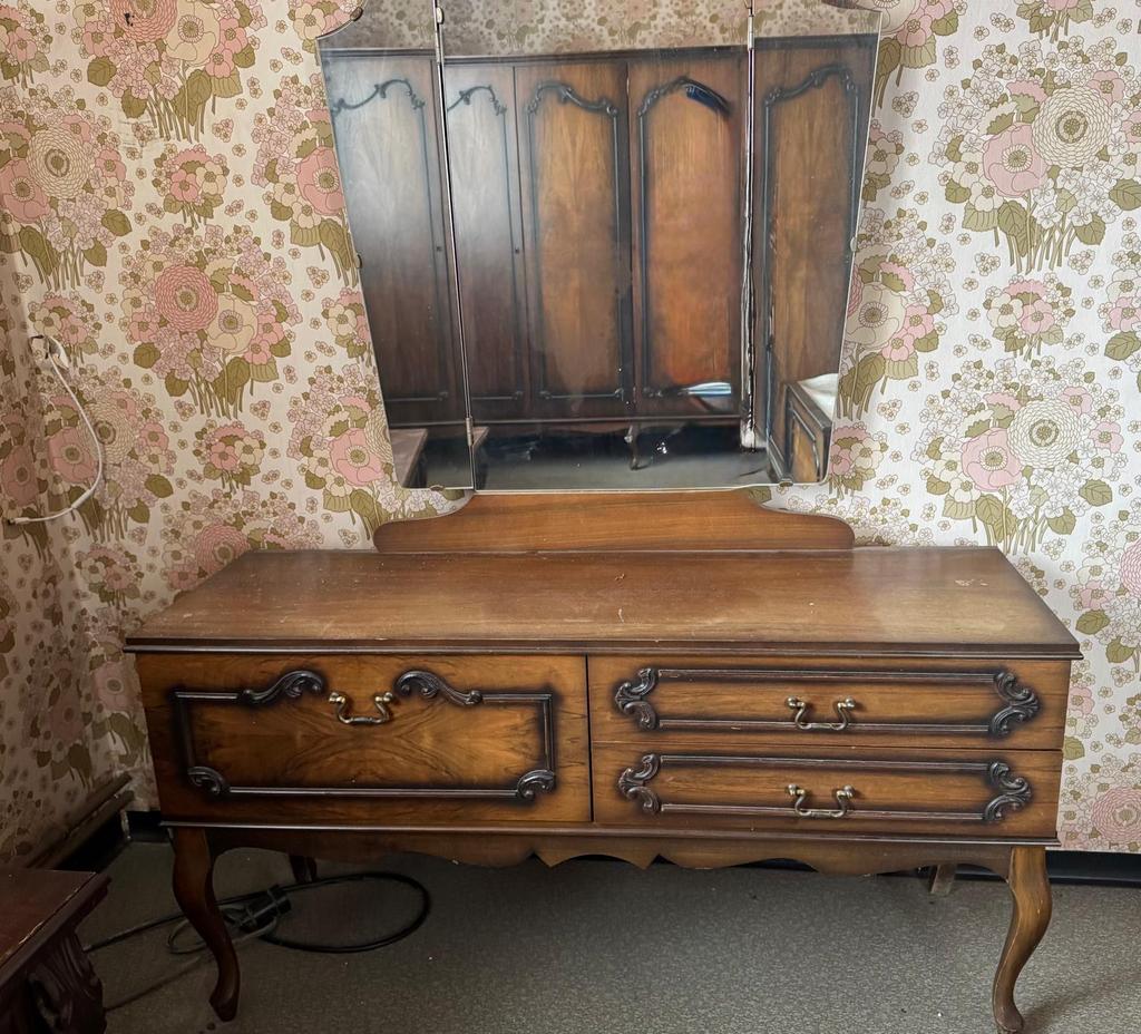 Antieke kaptafel, Ophalen, Gebruikt