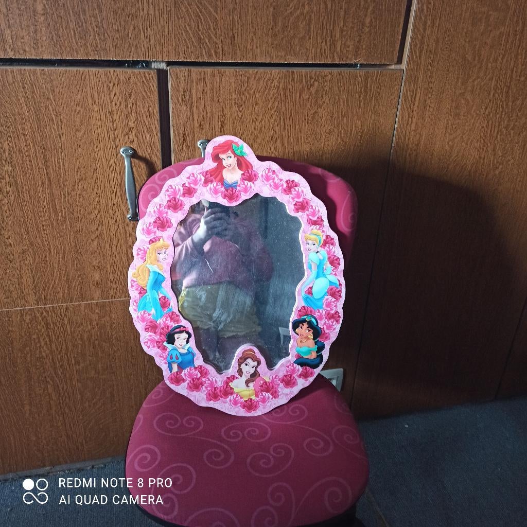 spiegel Disney (voor meisjeskamer), Ophalen, Zo goed als nieuw, Spiegel