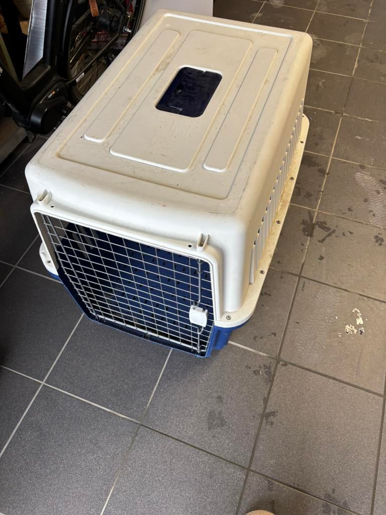 Hondenbench voor in auto, Dieren en Toebehoren, Hondenbenches, Zo goed als nieuw, Ophalen