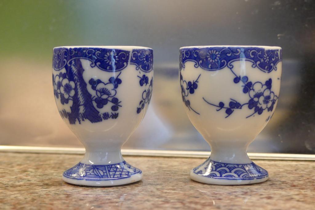 2 Japanse eierdopjes 1920-1930, Antiek en Kunst, Antiek | Porselein, Ophalen of Verzenden