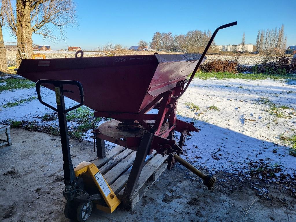 Meststofstrooier vettebak vetstrooier, Zakelijke goederen, Ophalen, Akkerbouw, Gewasbescherming en Bemesting