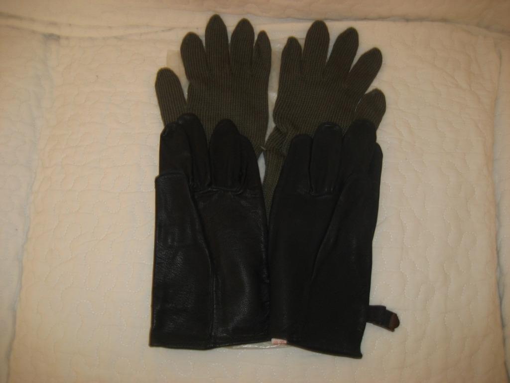 Paire de gants (laine + cuir), Collections, Objets militaires | Général, Armée de terre, Enlèvement ou Envoi